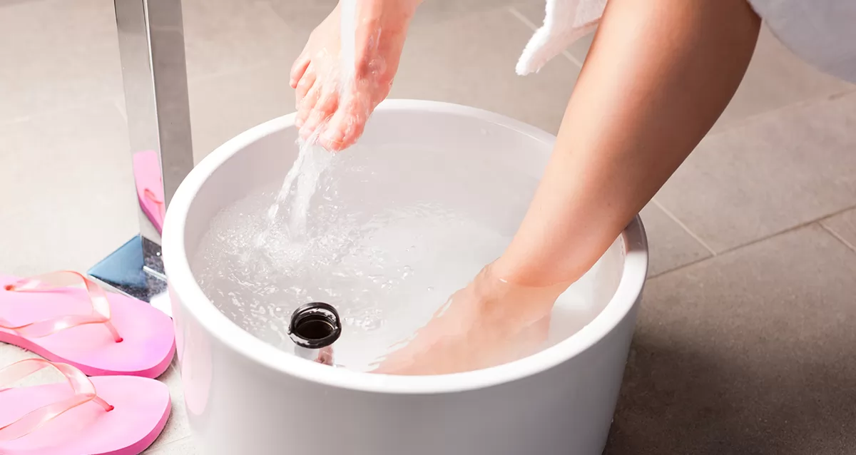 Ухаживаем за ножками: ванночки в домашних условиях